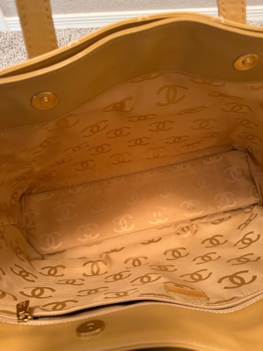 CHANEL Beige Quilted Tote - Picture 8 of 9